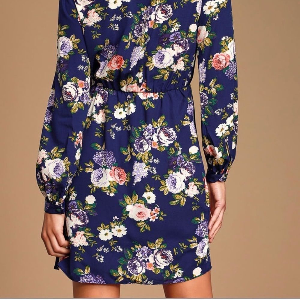 Lulu’s That’s A Wrap Navy Blue Floral Print Long Sleeve Wrap Dress NWT small - Picture 2 of 11